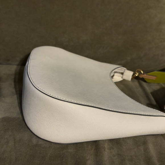 Tory Burch White Bag with Vibrant Strap - Picture 2 of 16